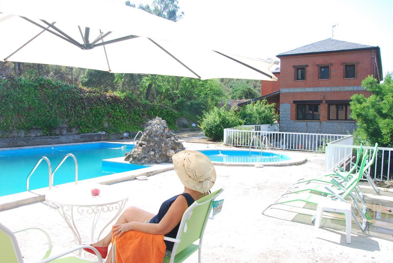 Hotel Rural Don Burguillo El Tiemblo Exterior photo